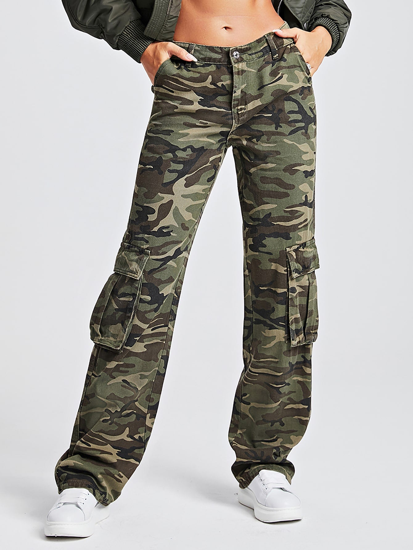 EZwear Camo Print Flap Pocket Cargo Jeans