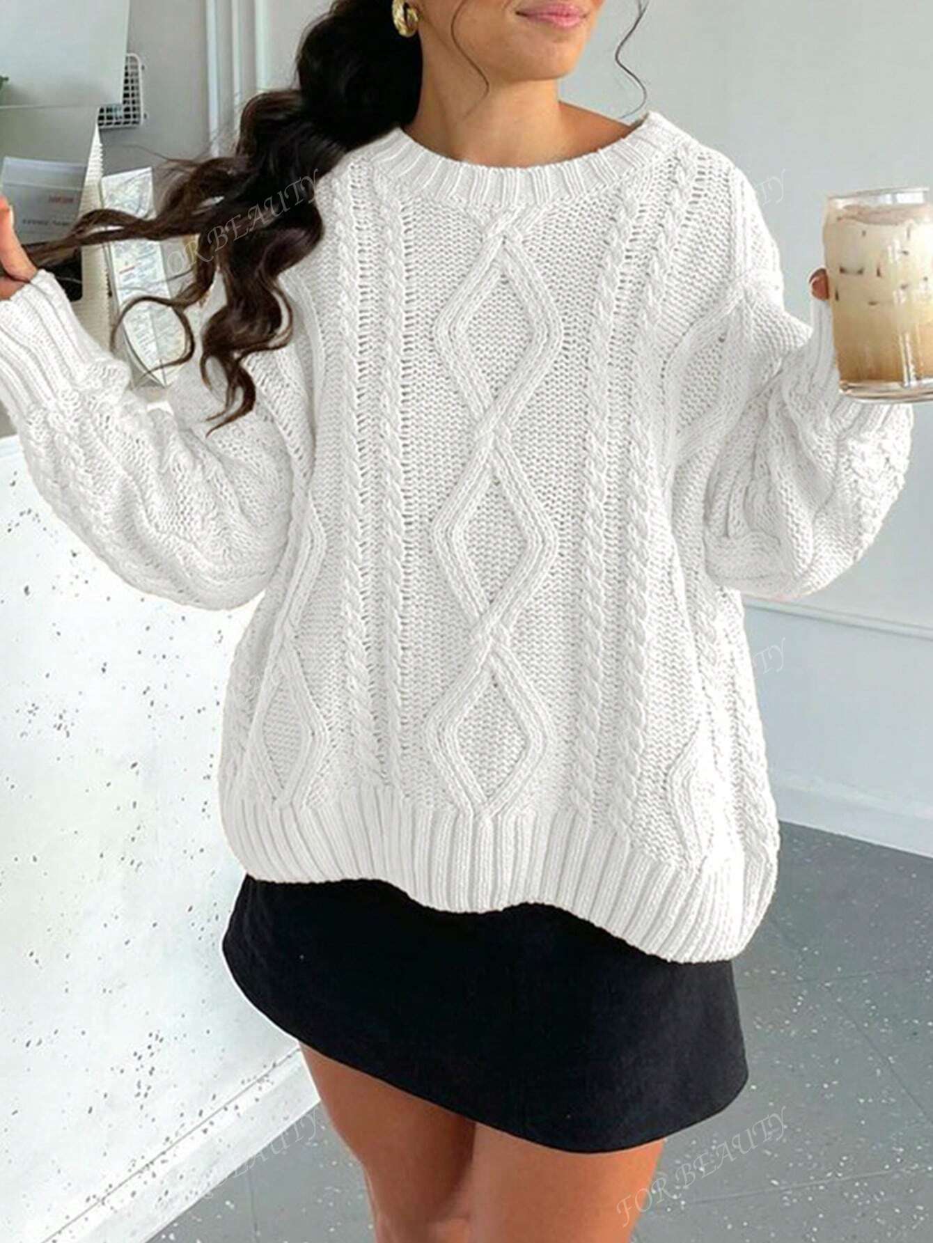 Cozy Chic: Women's Casual Knitted Pullover Sweater